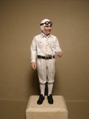 FIGURINE 1/18  WILHELM MAYBACH  VROOM  NOT PEINT  FOR  CMC  SCHUCO  MINICHAMPS 