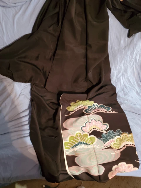 Vintage Black Japanese kimono - Kuro tomesode with matsu furisode japan