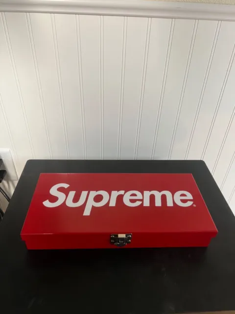 Supreme storage box