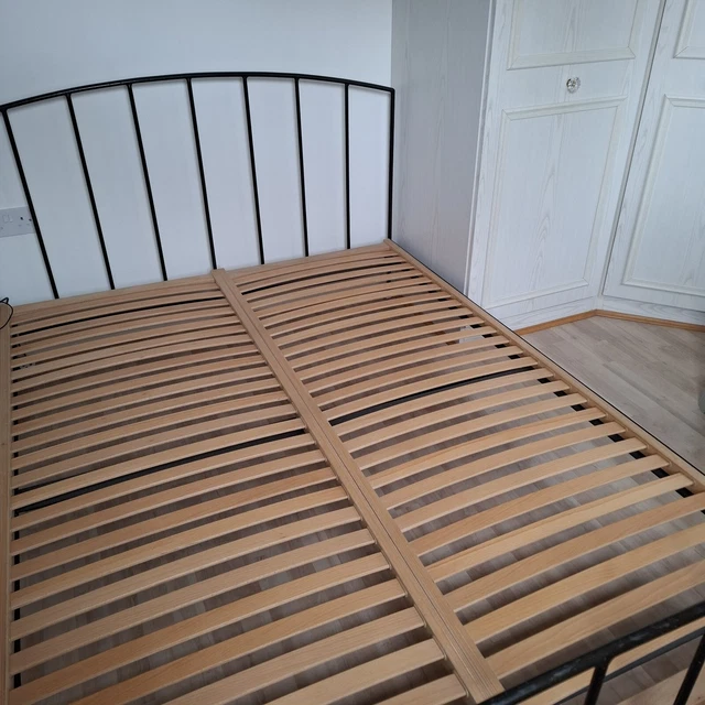 METAL SLIMLINE DOUBLE Bed Frame Wooden Slats Very Good Condition £35.00