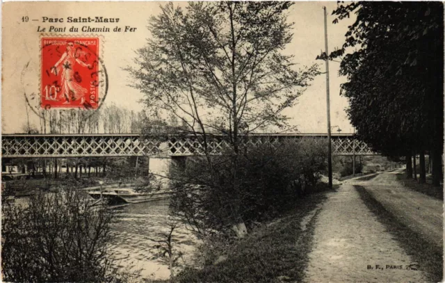 CPA Parc Saint-Maur - Le Pont du Chemin de Fer (275439)