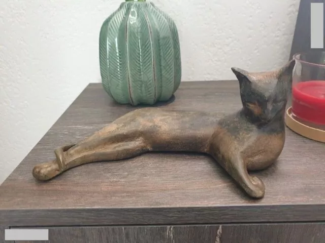 Jolie sculpture le petit CHAT en bronze cachet fondeur P CHENET longueur 24 Cms