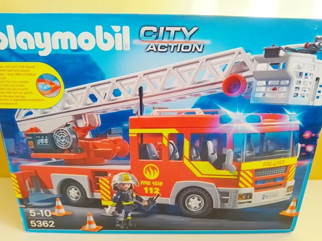 PLAYMOBIL FIRE ENGINE City Action No 5362 Light And Sound Age PLAYMOBIL FIRE ENGINE City Action No 5362 Light And Sound Age