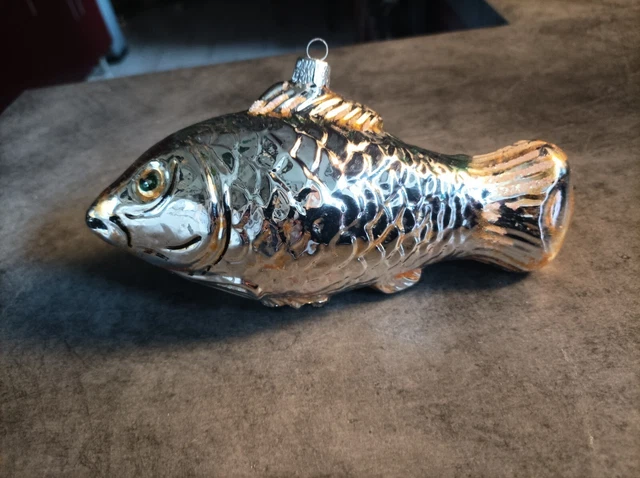 ANCIENNE GROSSE BOULE de noel en verre forme poisson EUR 20,00