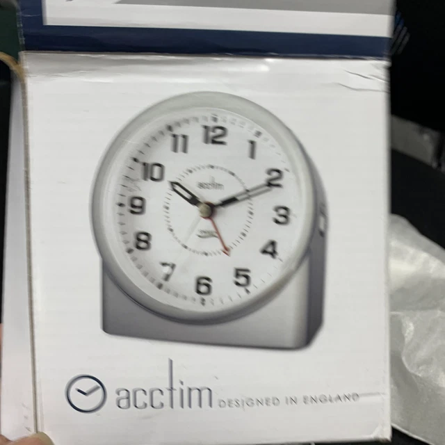 Reloj despertador central Acctim plateado