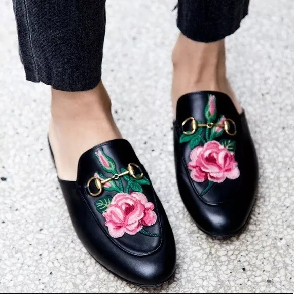 GUCCI ROSE EMBROIDERED Horsebit Buckle Black Classic Designer