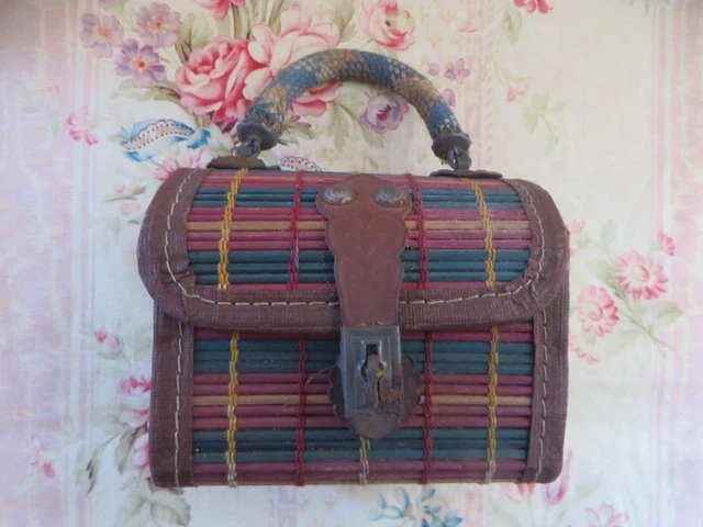Ancien Petit Panier De Voyage De Poupee En Bois Et Cuir Doll's Basket Jouet Deco