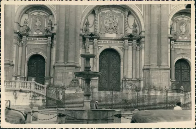 Espagne, Malaga, Entrée de la Cathédrale, ca.1952, Vintage silver print Vintage