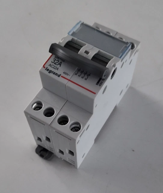 Interrupteur-Sectionneur Legrand DX³-IS 4P 400V 125A - 4 Modules - Réf 406490