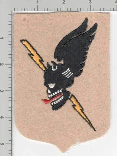 WW 2 US Army 802nd Tank Destroyer Battalion Patch Inv# K2941 WW 2 US Army 802nd Tank Destroyer Battalion Patch Inv# K2941