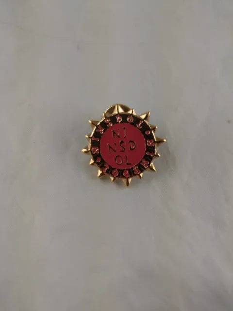 VIVIENNE WESTWOOD NINSDOL Pin Badge gold Tone Red Enamel Vintage 2007 ...