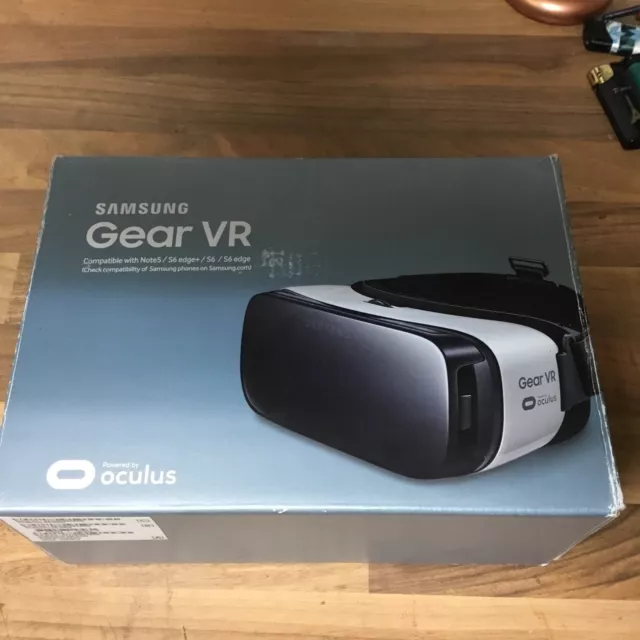 Samsung Gear VR Virtual Reality Brille Oculus mit OVP