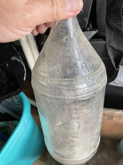 Vintage DAD'S ROOT BEER No Deposit Clear Barrel Design Awesome Bottle
