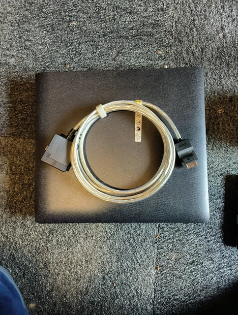 BOÎTIER ET CÂBLE One Connect Pour TV Qled Samsung GQ55QN95A. Réf ...