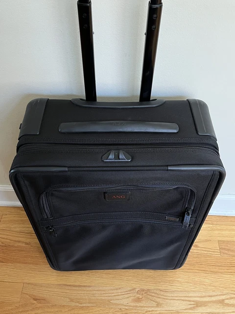 TUMI Alpha 2 Continental 21" Expandable 2 Wheeled Carry-On 22021D2 Great! 3