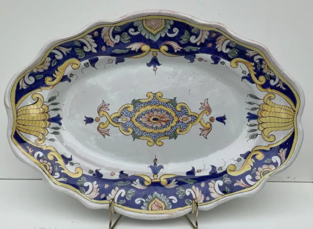 Grand Plat Ovale En Faience De Malicorne A Decor De Volutes