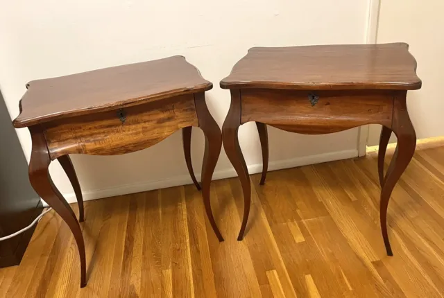 Pair of Vintage 20th Century French Nightstands with Cabriole Legs