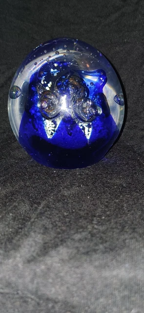 Beautiful Blue Egg Paperweight Art Glass 8cm Bubbles Rare