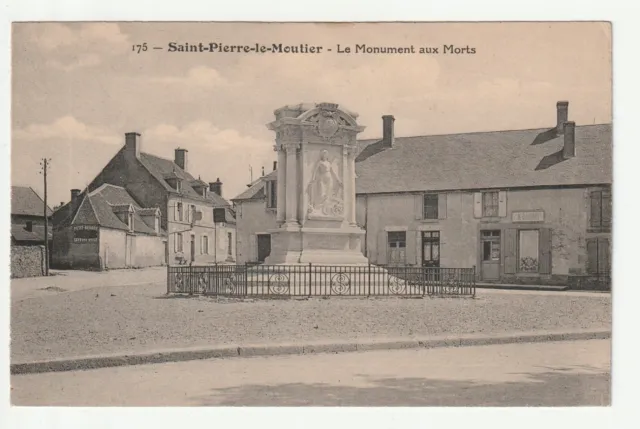 SAINT PIERRE LE MOUTIER - Nievre - CPA 58 - le monument aux Morts