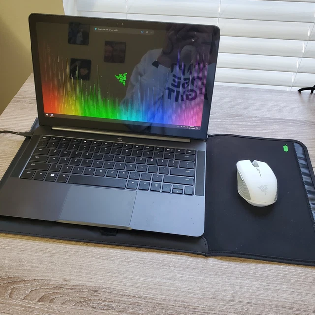 RAZER BLADE STEALTH RZ090196 13.3" Intel i77500U 2.7GHz 16GB RAM