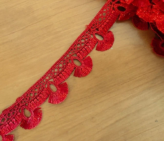 9.5 Yards 1.5"  Wide Dangly Natural Rayon Venise Lace Trim Red 1210