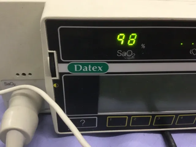 Datex Ohmeda Satlite Trans Pulse Oximeter SaO2 Monitor with probe hospital GP