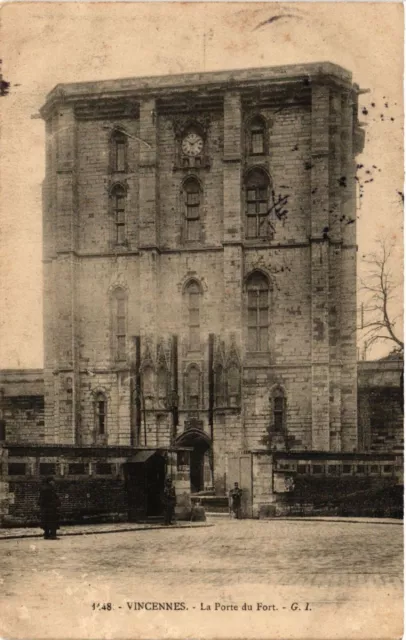 CPA VINCENNES - La Porte de Fort (519884)