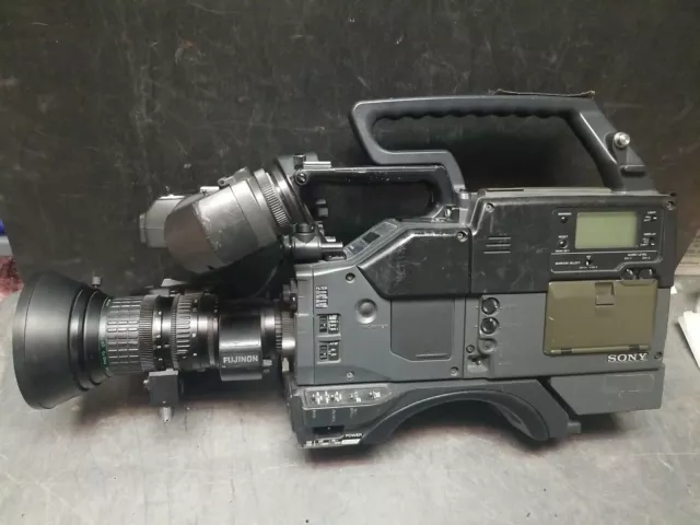 Sony Betacam SP PVV-3 with Fujinon AT A16x9berm-28 Lens