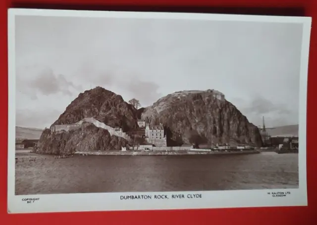 Unposted Vintage Ralston Series B&W RP Postcard - Dumbarton Rock, River Clyde #w