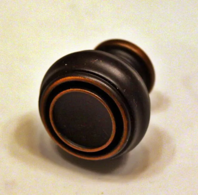 Lot of 8 Sumner Street Home Hardware Grayson 1.25-in Satin Copper Round knobs
