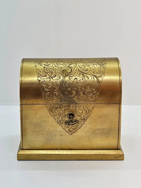 Cofanetto in bronzo dorato con serratura - XIX Sec.