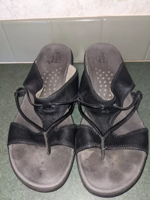Provo byClarks Women's Sandals Black Suede Toe Strap Thong Size US 9M