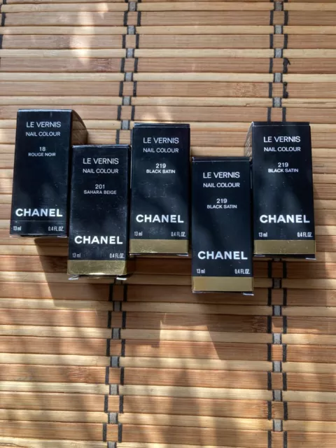 CHANEL Le Vernis nail polish various colours new&boxed