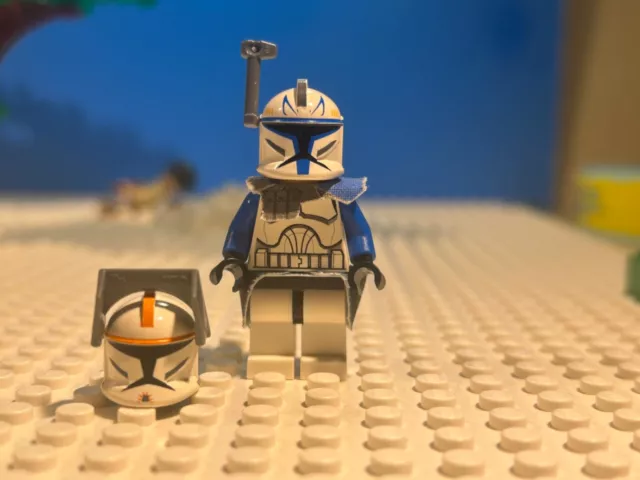 https://www.picclickimg.com/GRQAAOSwm1FliiHL/Lego-Star-Wars-Phase-1-Captain-Rex-Minifigure.webp