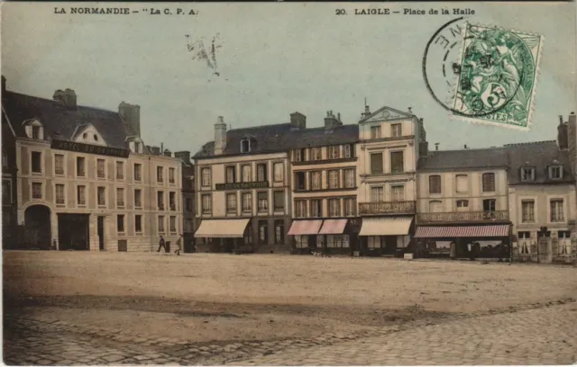 CPA Laigle Place de la Halle FRANCE (1054267)