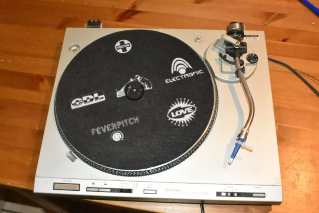 Technics Turntable System SL- D303  Plattenspieler