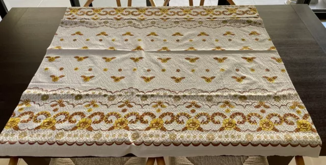 Vintage Square Seersucker Picnic Table Cloth White/Brown/Yellow/Gold 125 x 124cm