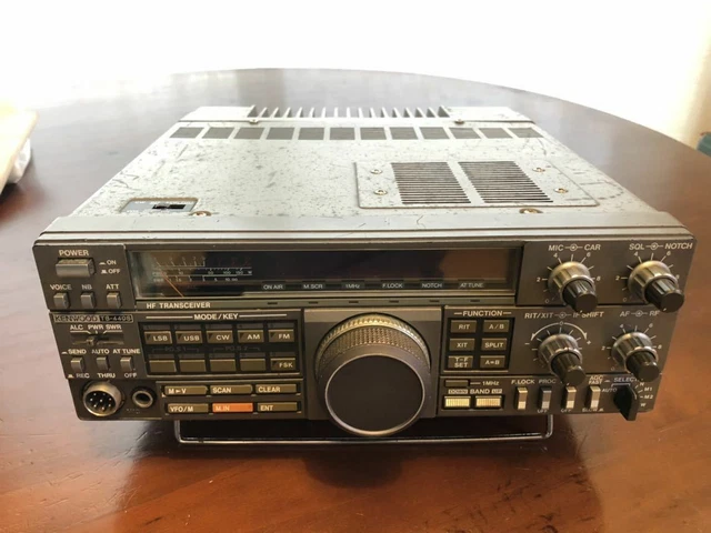 ÉMETTEUR-RÉCEPTEUR RADIO AMATEUR KENWOOD TRIO TS-680S PS-31 100 W EUR