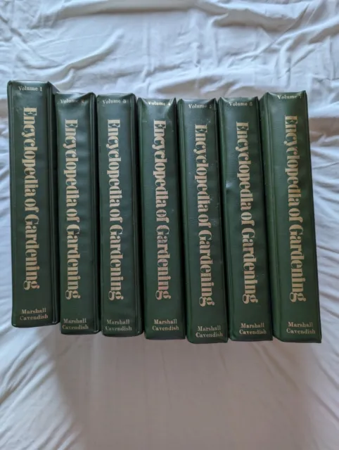 Complete Encyclopedia Of Gardening In 7 Folders - Marshall Cavendish