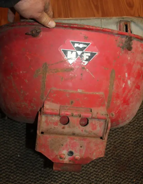 MASSEY FERGUSON TE  usw.. SITZ kpl. m FEDER Sitzschale m.BEFESTIGUNG original