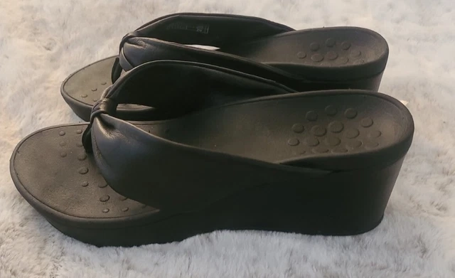 Vionic Preowned Black Arabella Wedge Thong Slip On Leather Sandals Womens Size 8 3