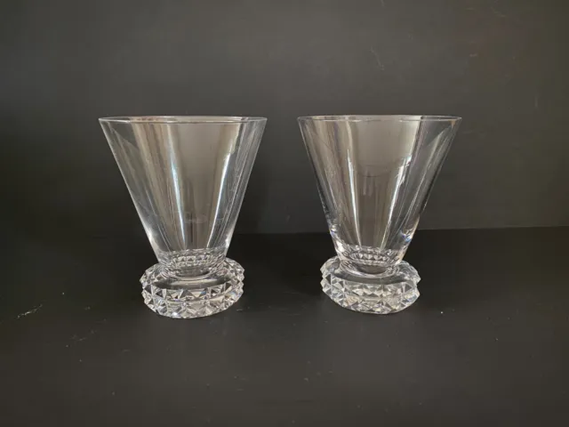2 verres à vin en cristal de Saint Louis modele Diamants  H : 9,7  -  1 /2 signé