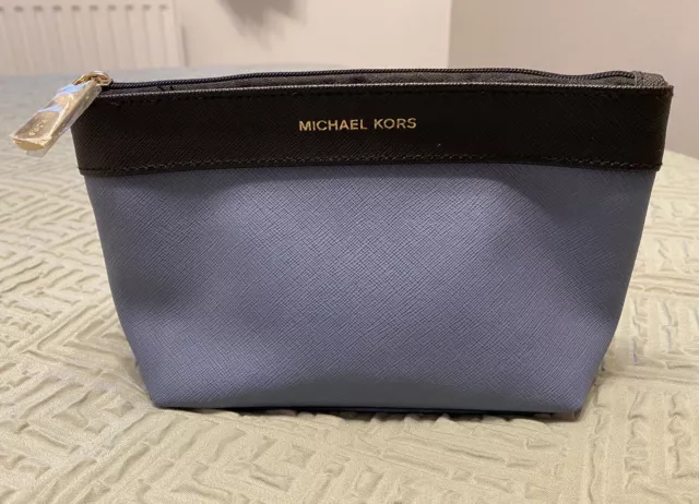 Michael kors small makeup bag hotsell