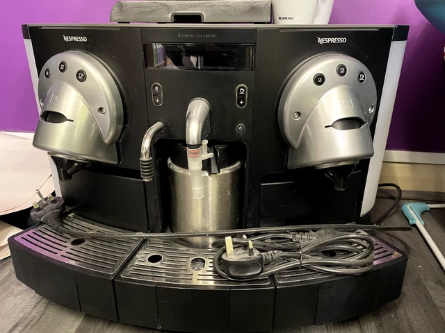 Électrovanne 220-240V Pour Machine Nespresso Gemini CS220/CS223 - Pièce Détachée 56930