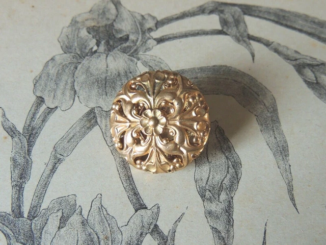 Grand bouton ancien en métal doré à décor ajouré 1900 3 cm collection