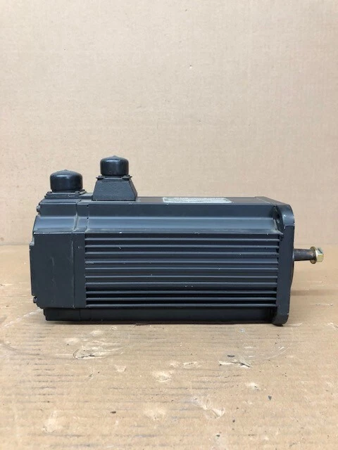 Yaskawa USAFED-09F Servo Motor AC 0.85Kw 1500rpm 6.2a