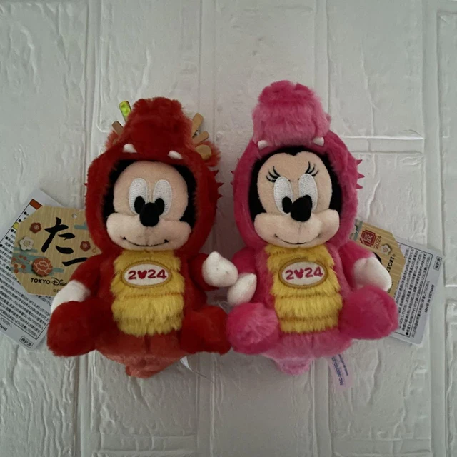 DISNEY ZODIAC SIGN of the Year 2024 Tatakana Plush Badge Mickey Minnie