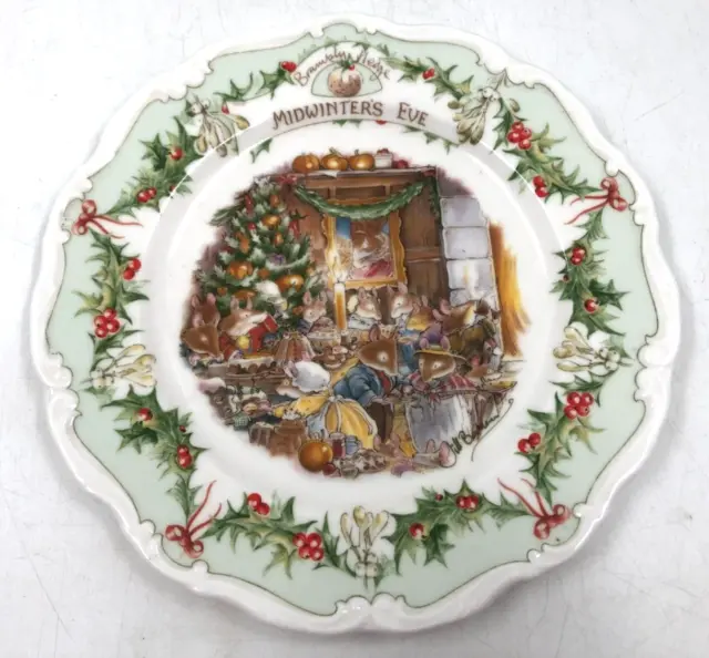 Brambly Hedge Royal Doulton Midwinter's Eve Christmas Plate #A T2920 XM24
