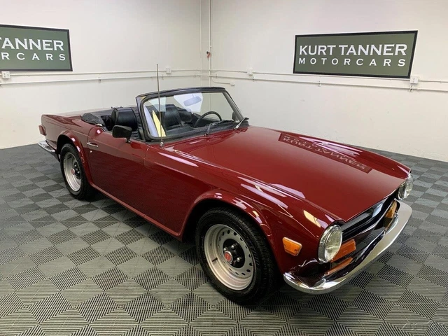 1971 Triumph TR-6 1971 TRIUMPH TR6. CLOTH TOP, TOP BOOT. 4-SPEED, STEEL WHEELS.