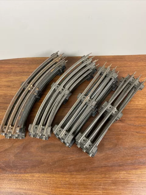Vintage Lionel O Guage 3 Tie Track 16 Pieces 8 Straight 8 Curved Mixed Condition